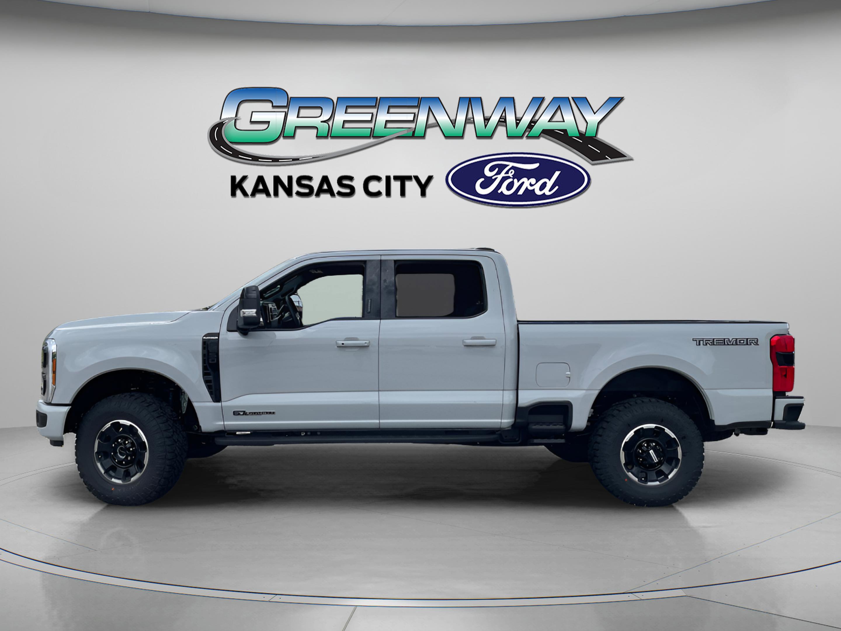 2026 Ford F-250 Platinum photo 4