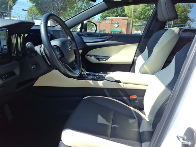 2024 Lexus NX 250 Premium photo 10