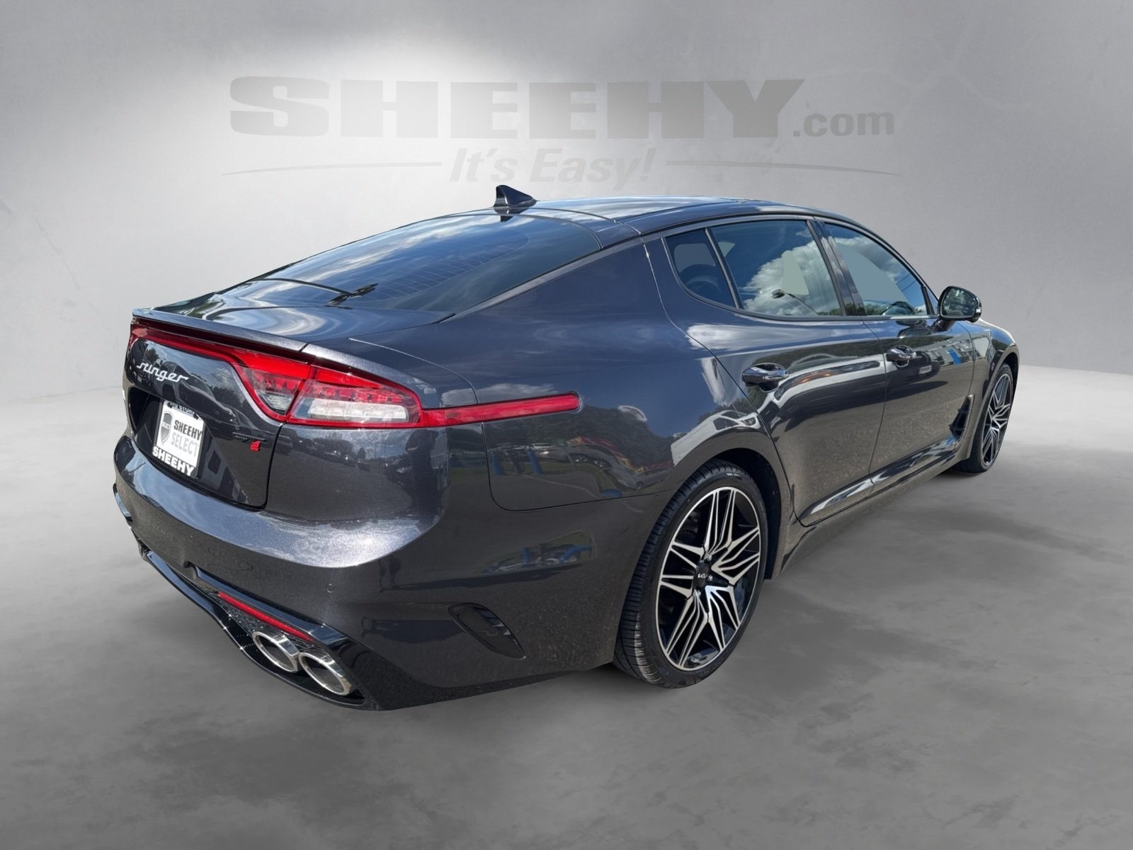 2023 Kia Stinger GT2 photo 16