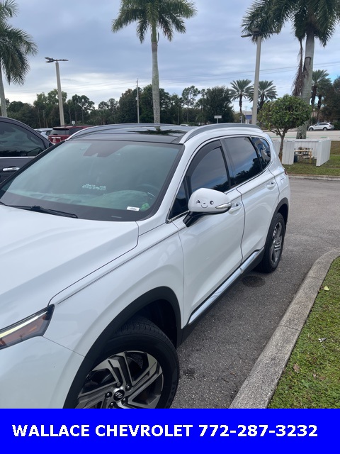 2022 Hyundai Santa Fe SEL's photo