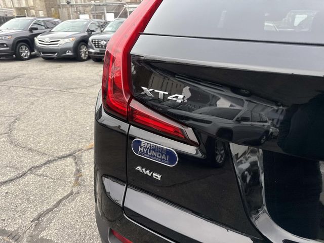 2023 Cadillac XT4 Premium Luxury photo 3