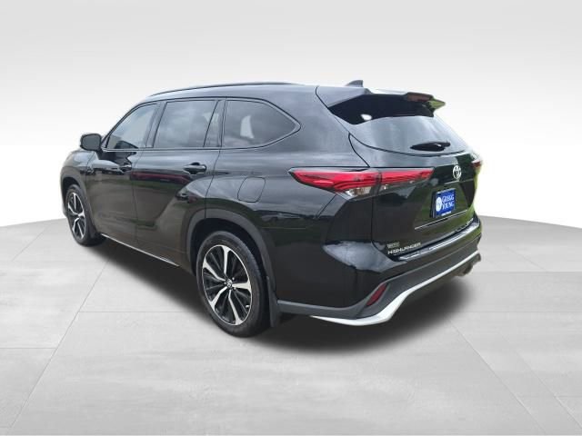 2022 Toyota Highlander XSE Sport photo 3
