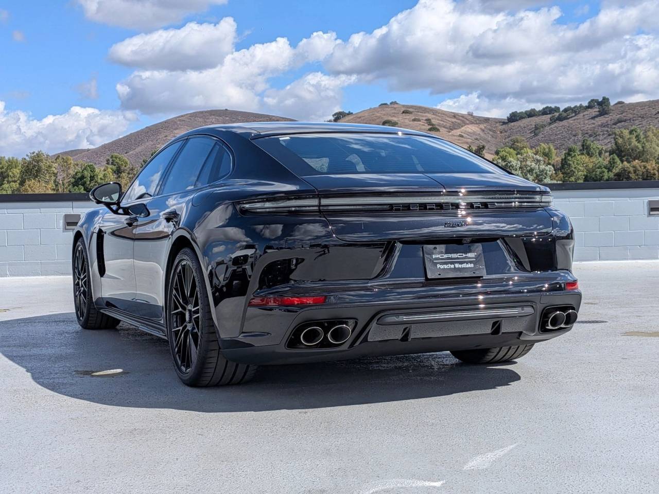 2026 Porsche Panamera Turbo E-Hybrid photo 2