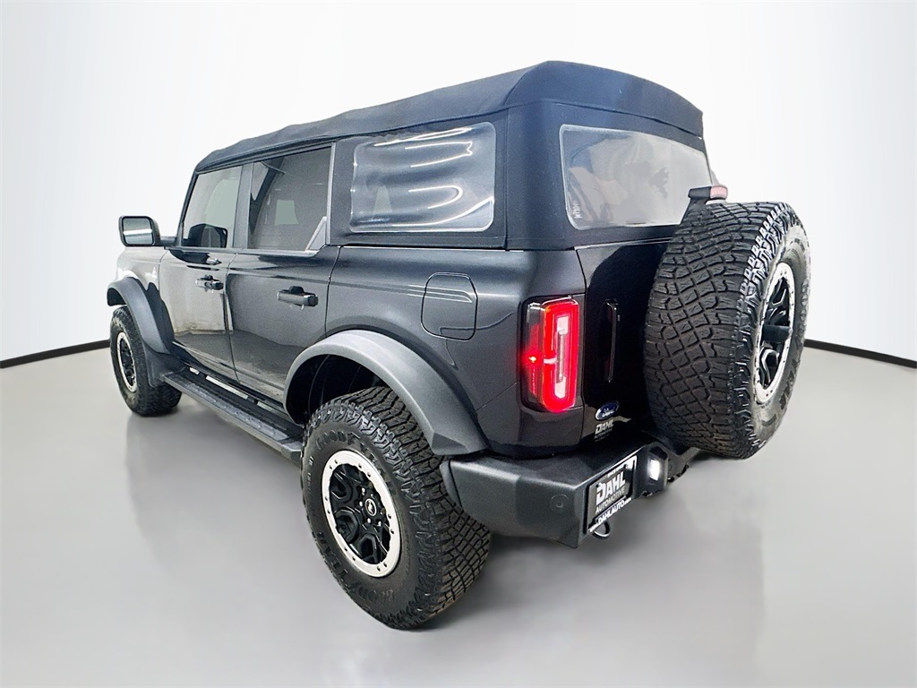 2021 Ford Bronco Outer Banks photo 3