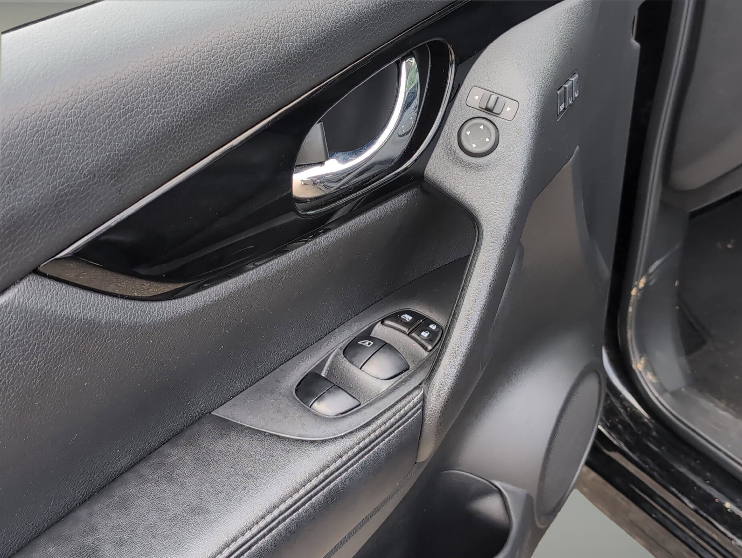 2022 Nissan Rogue Sport SV photo 8