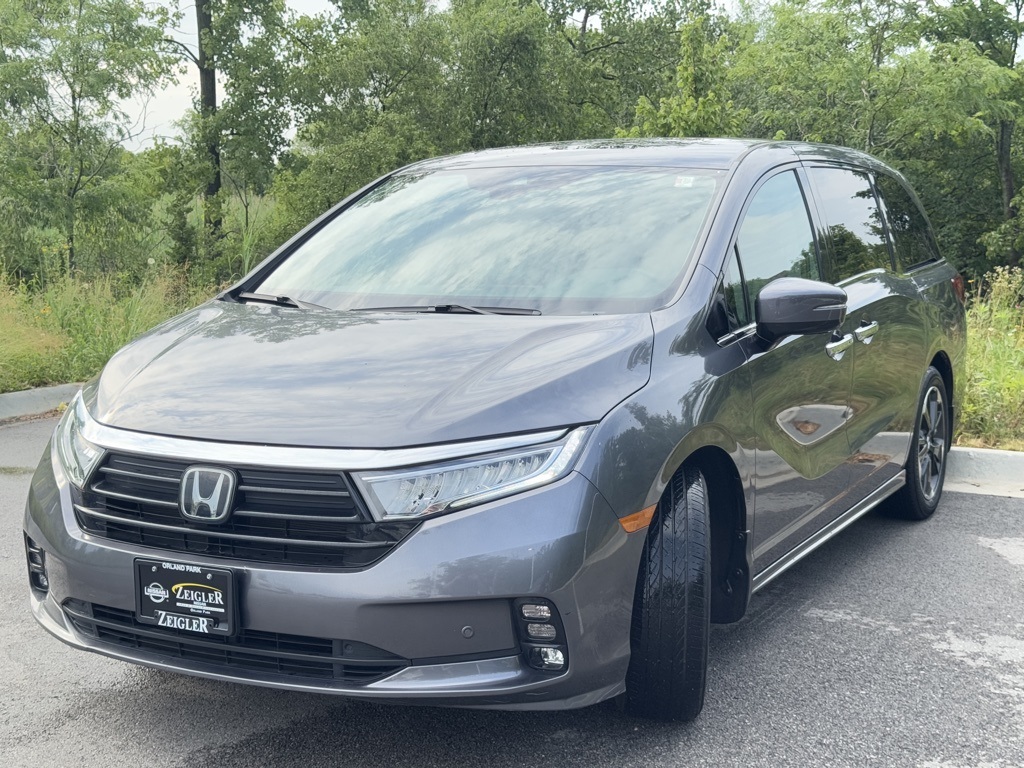 2023 Honda Odyssey Elite photo 3