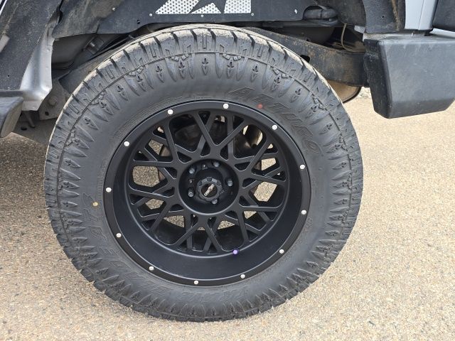 2014 Jeep Wrangler Rubicon photo 9