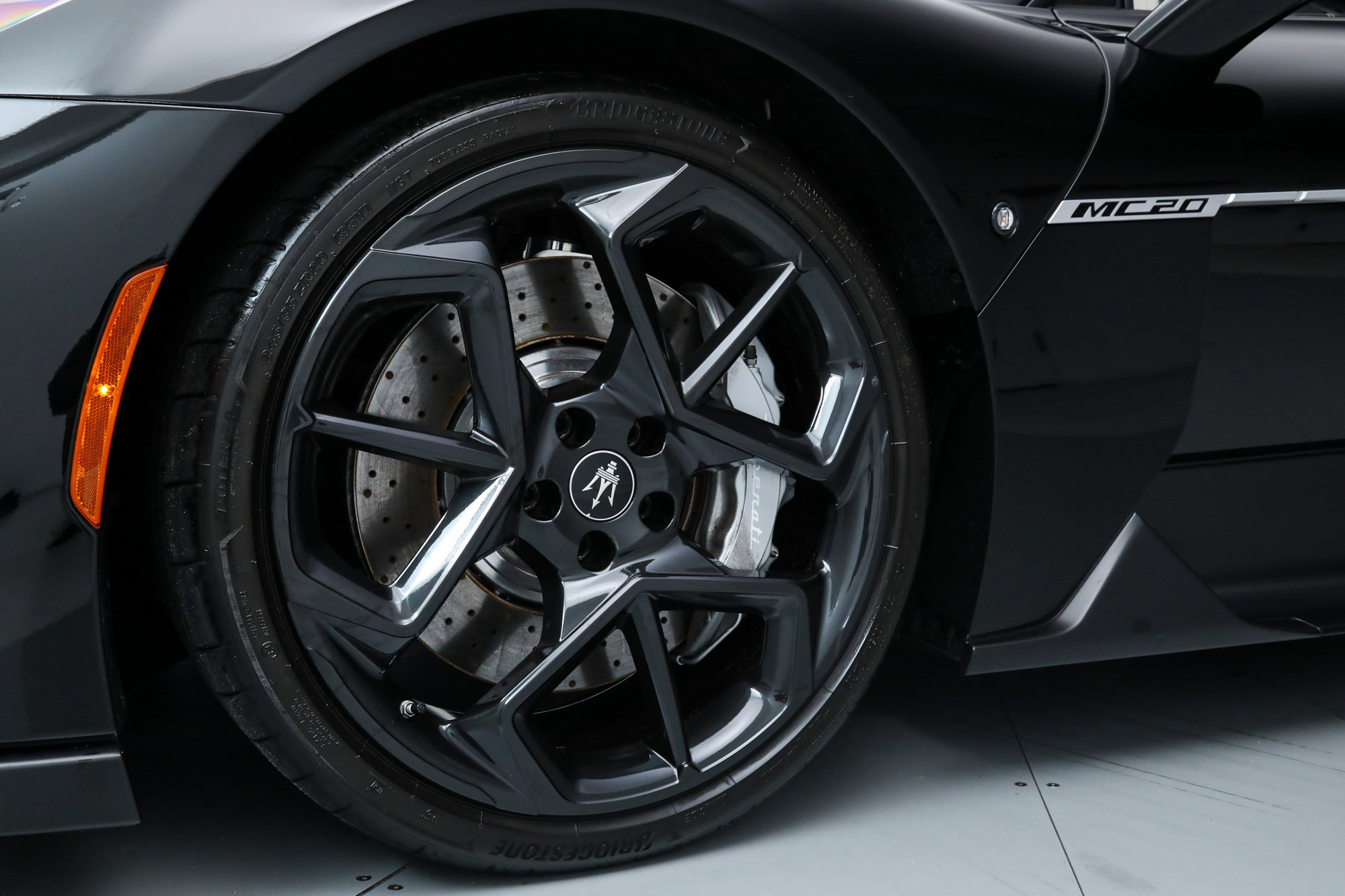 2023 Maserati MC20 Base Cielo photo 16