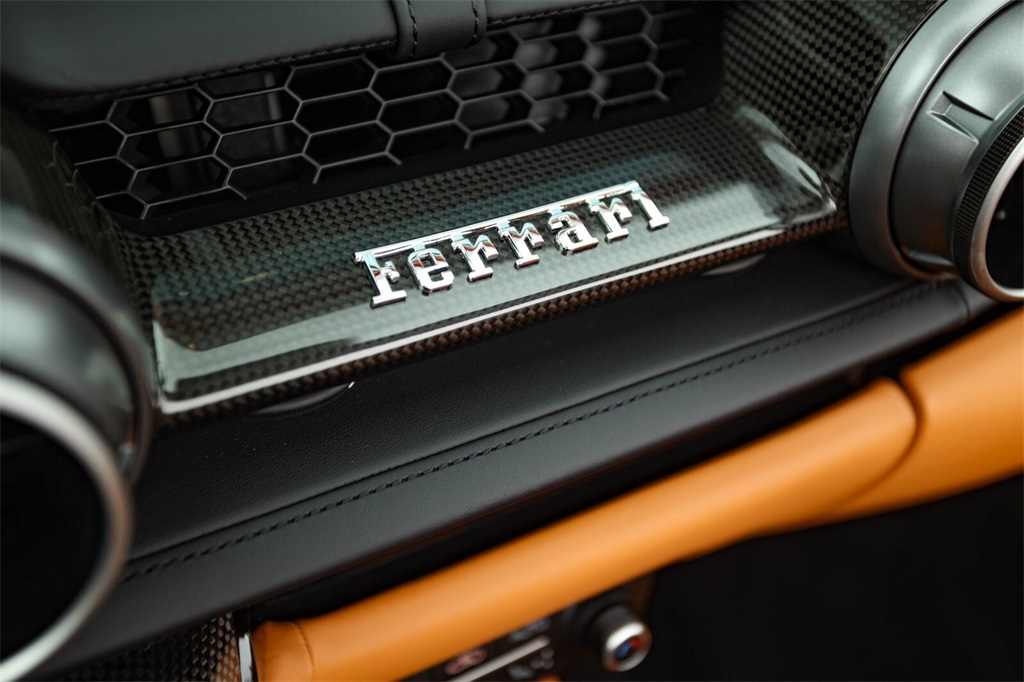 2023 Ferrari 812 GTS Base photo 29
