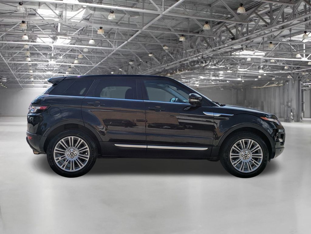 2013 Land Rover Range Rover Evoque Prestige Premium photo 3