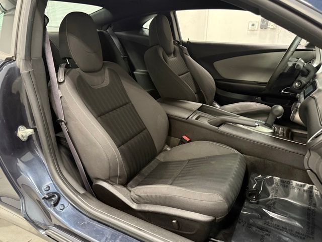 2014 Chevrolet Camaro photo 21