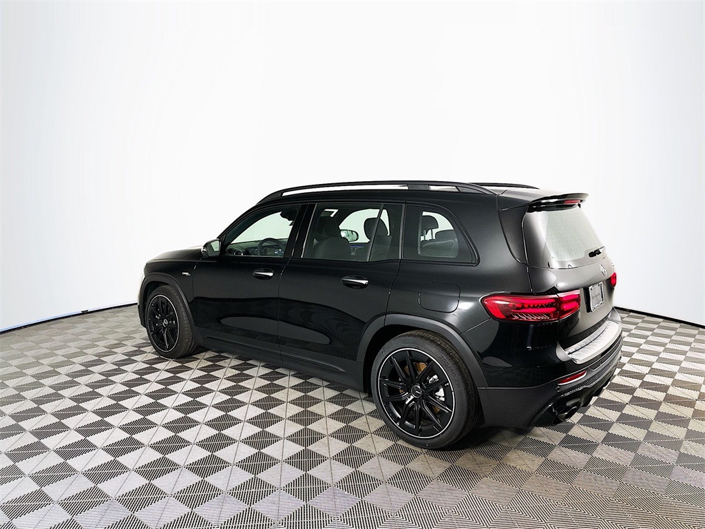 2026 Mercedes Benz GLB 35 AMG 4MATIC photo 4