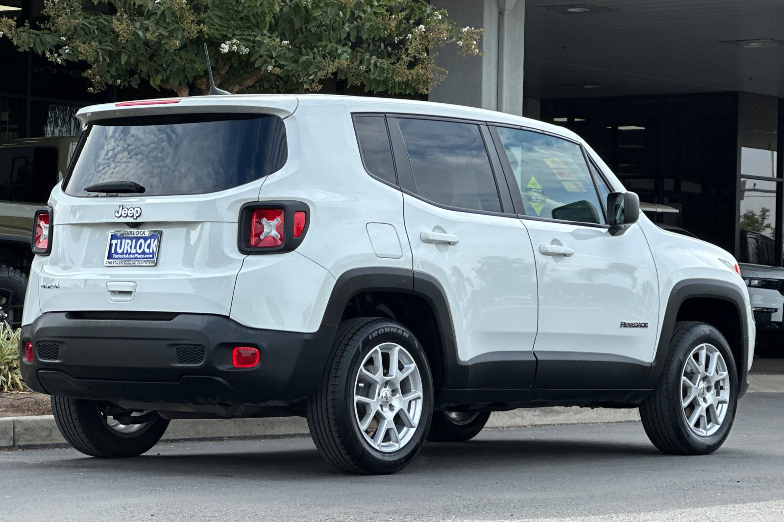 2023 Jeep Renegade Latitude Upland photo 4