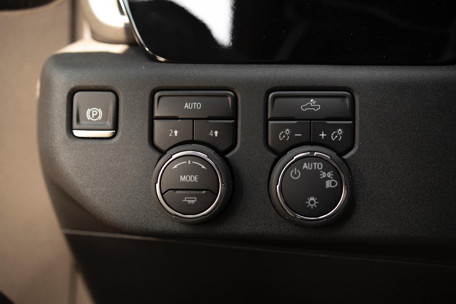 2025 Chevrolet Silverado 1500 LT photo 19
