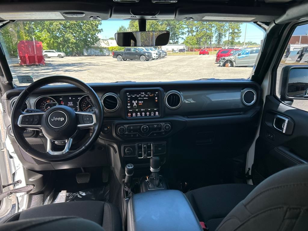 2021 Jeep Wrangler Unlimited Sahara photo 17