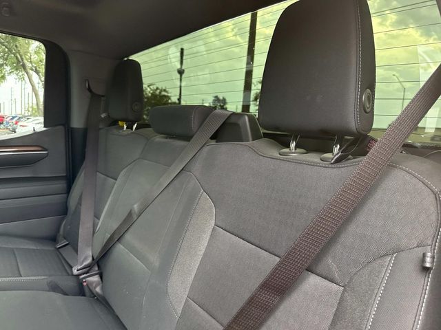 2023 Chevrolet Silverado 1500 RST photo 13
