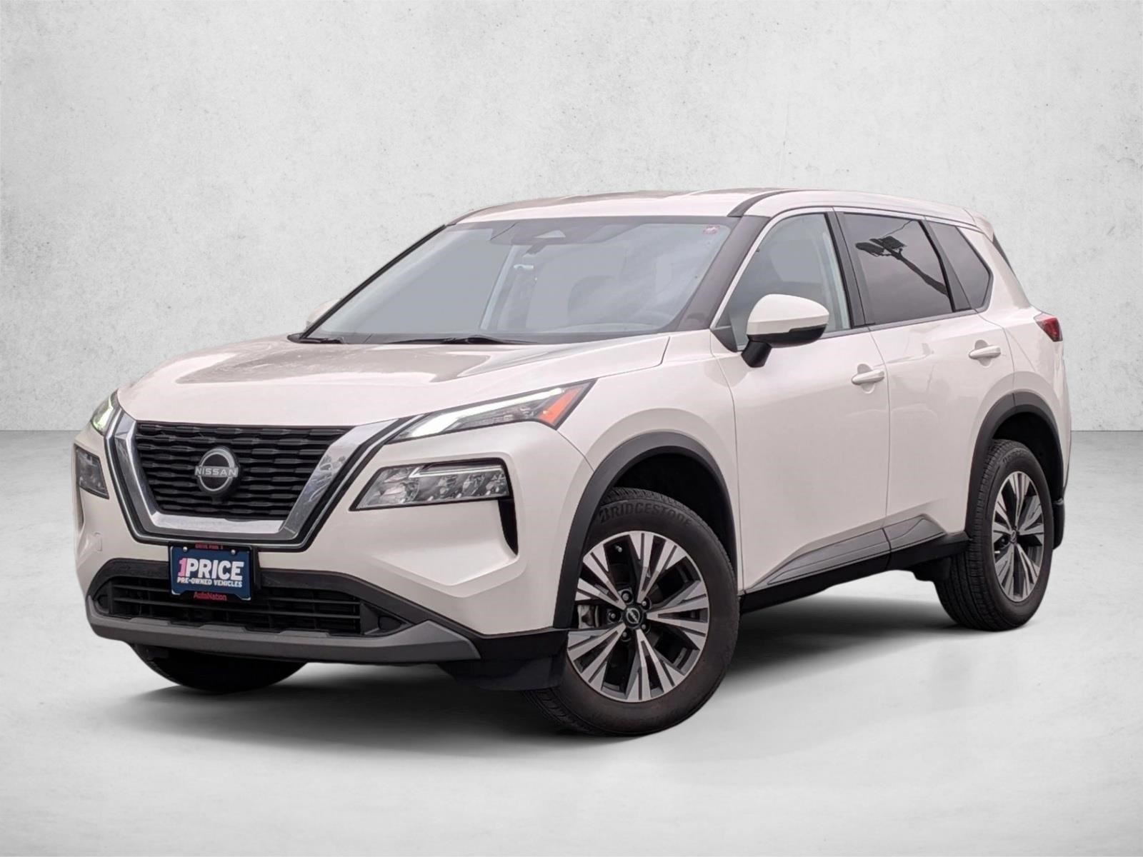 2023 Nissan Rogue SV's photo