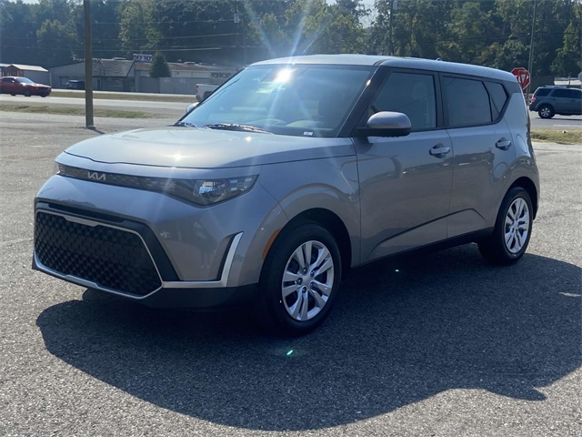 2025 Kia Soul LX photo 5