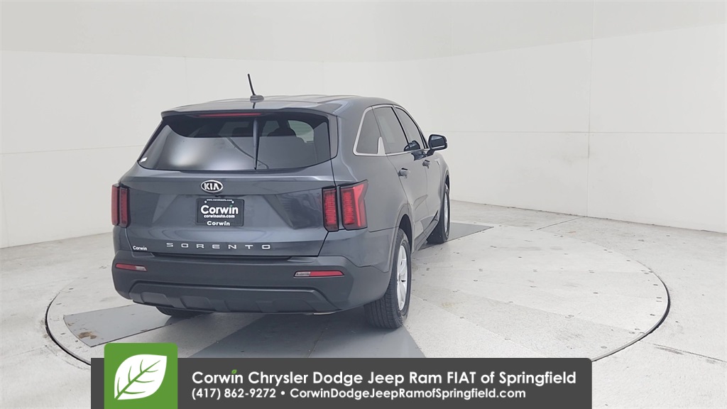 2021 Kia Sorento LX photo 13