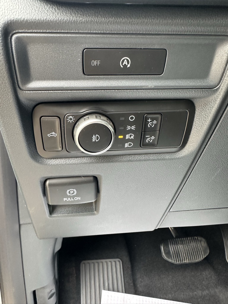 2025 Ford F-150 STX photo 14