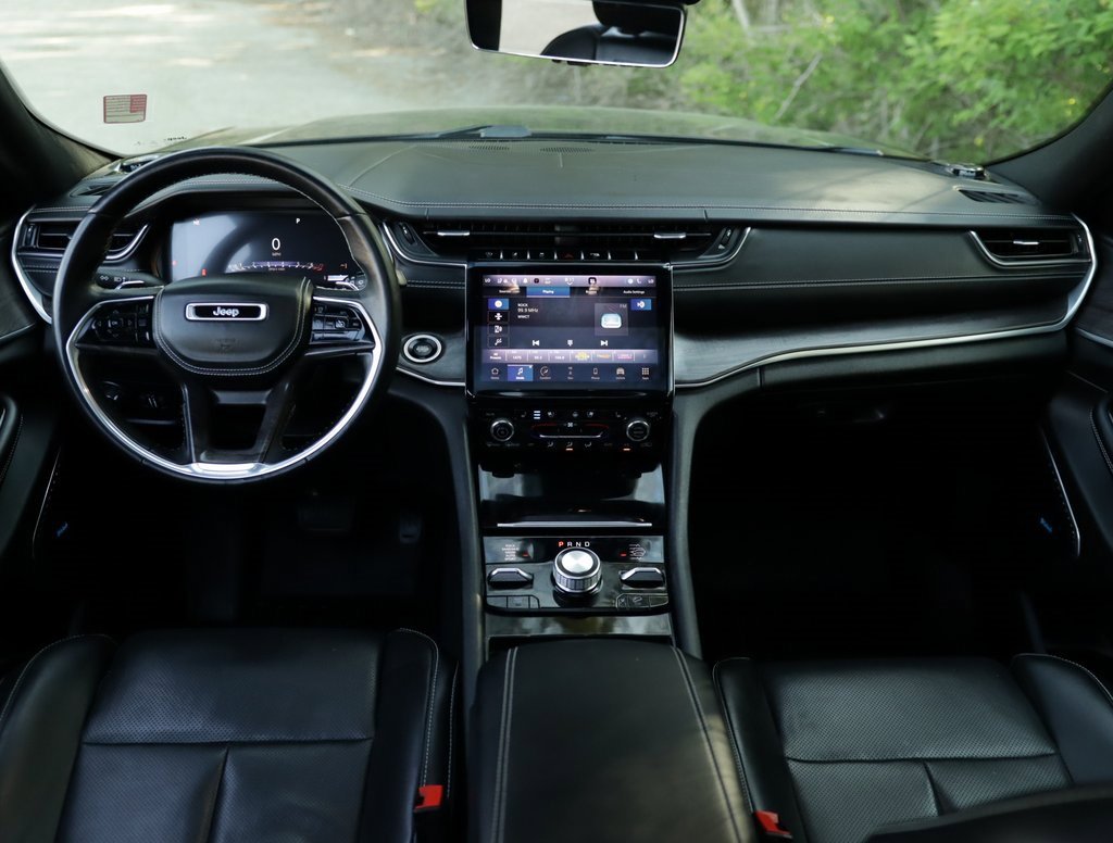 2022 Jeep Grand Cherokee Overland photo 24