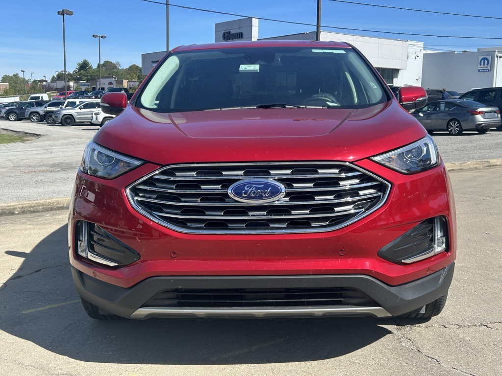 2024 Ford Edge Titanium photo 3