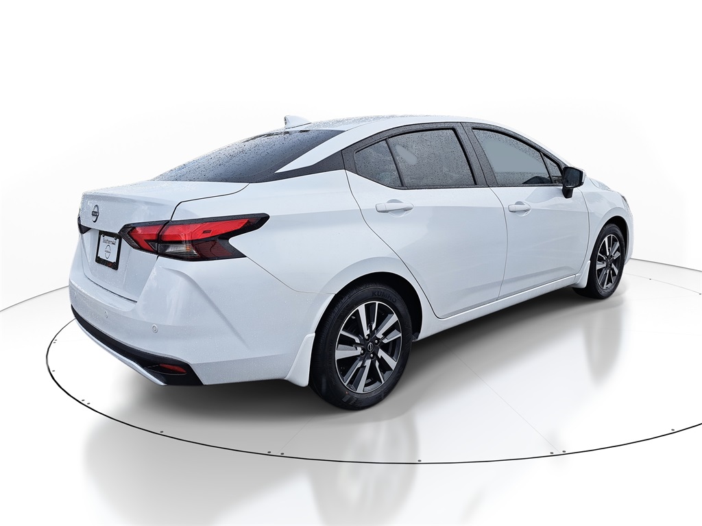2025 Nissan Versa 1.6 SV photo 7