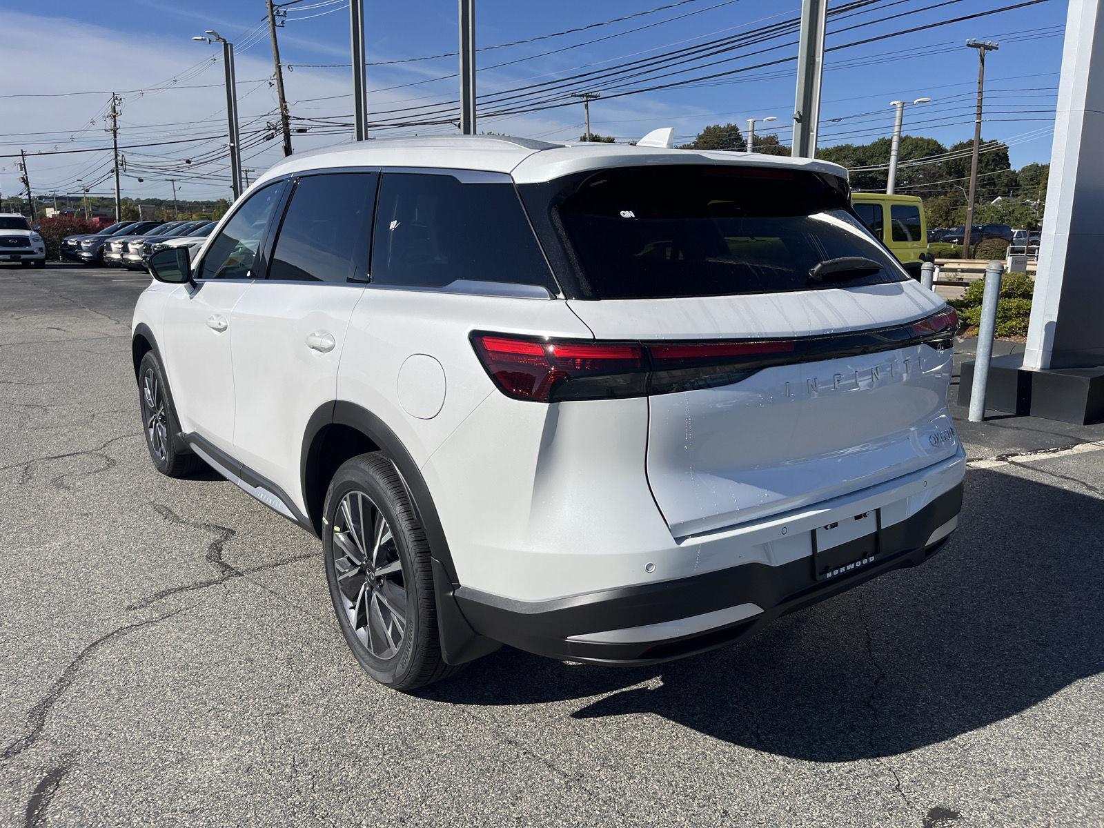 2026 Infiniti QX60 Luxe AWD photo 5