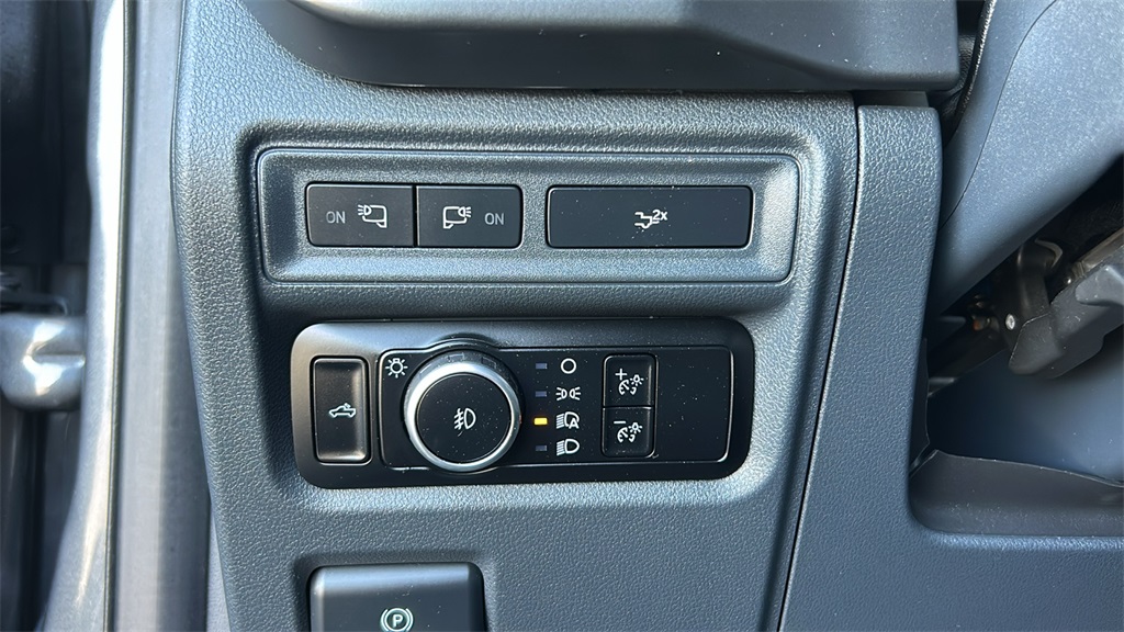 Certified Used 2024 Gray Ford XLT image 22