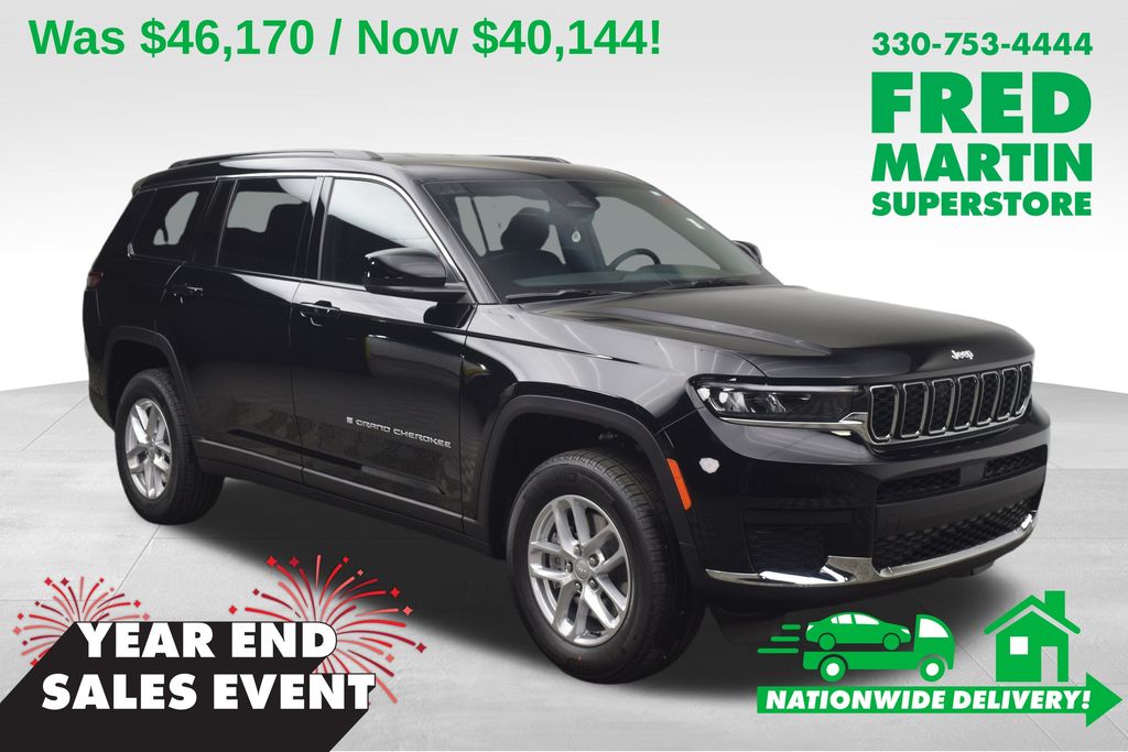 2025 Jeep Grand Cherokee L Laredo's photo