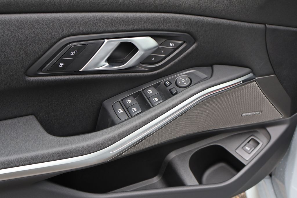2025 Bmw M340i photo 23