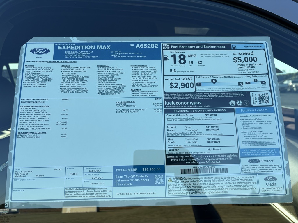 2025 Ford Expedition Platinum MAX photo 2