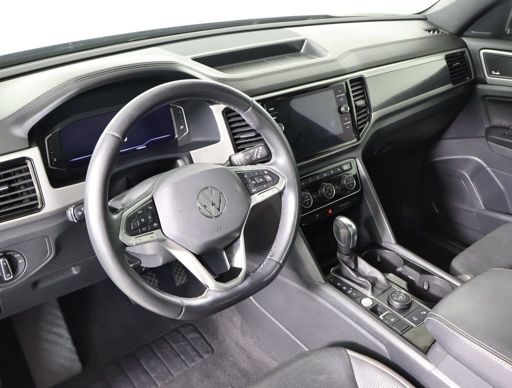 2020 Volkswagen Atlas Cross Sport V6 SEL Premium photo 4