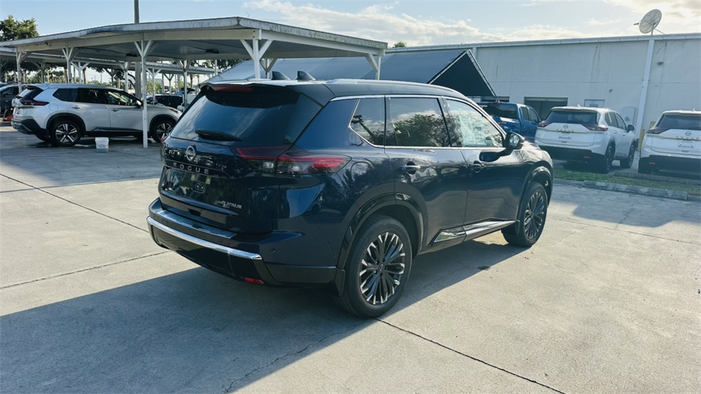 2025 Nissan Rogue Platinum photo 6
