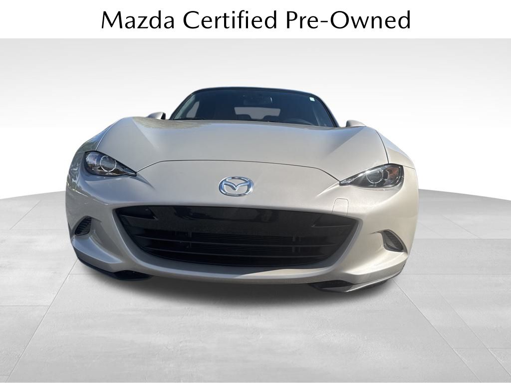 2022 Mazda MX-5 Miata Miata Grand Touring photo 2