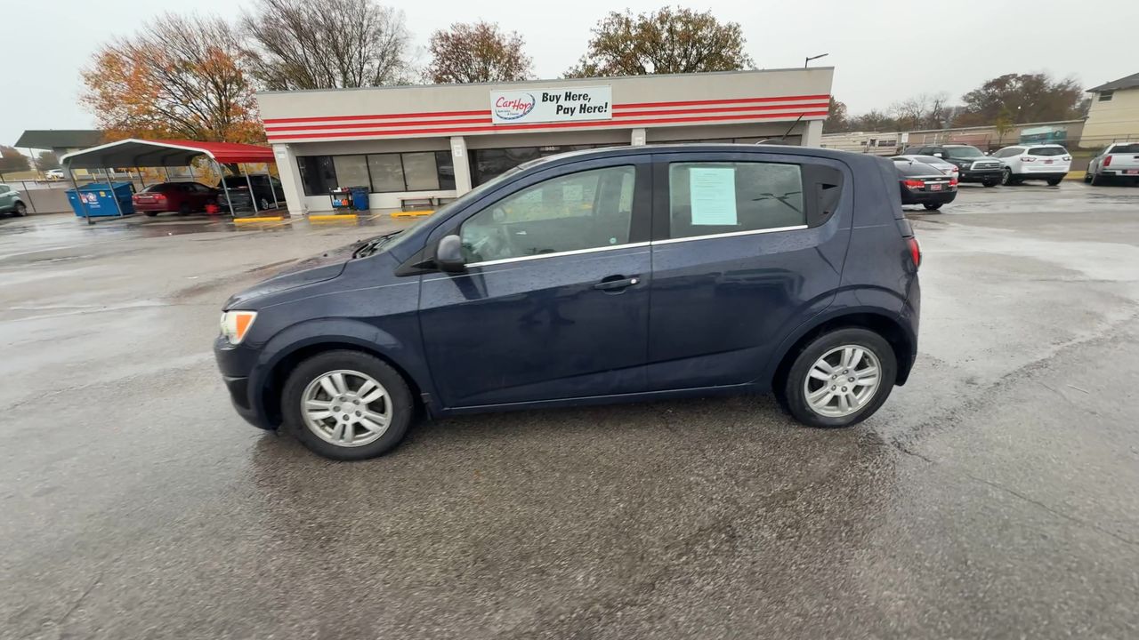 2015 Chevrolet Sonic LT photo 4