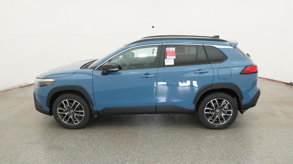 2026 Toyota Corolla Cross XLE photo 9