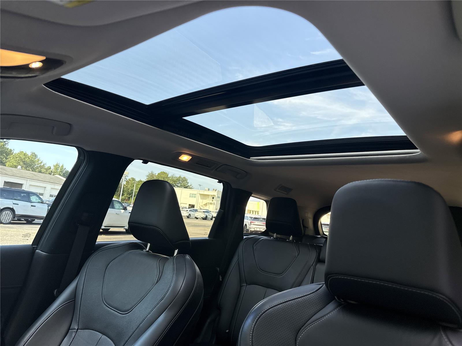 2022 Infiniti QX60 Luxe photo 21