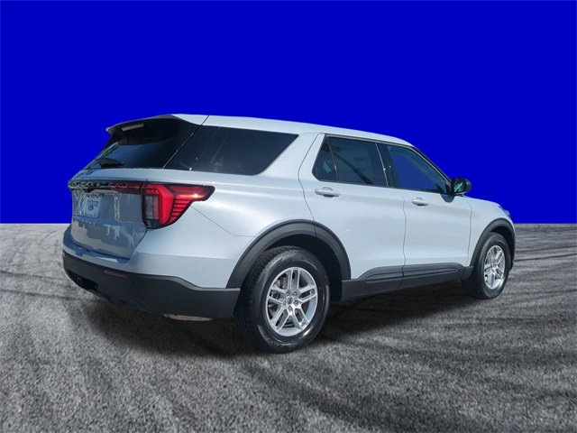 2026 Ford Explorer photo 2
