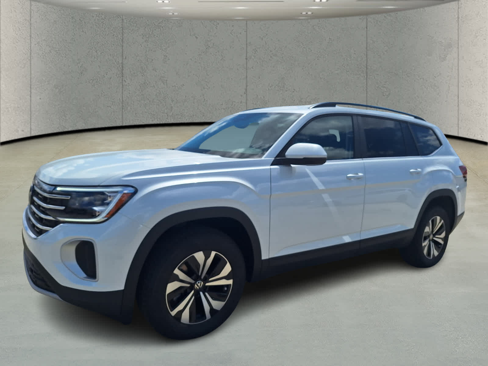 2026 Volkswagen Atlas SE photo 8