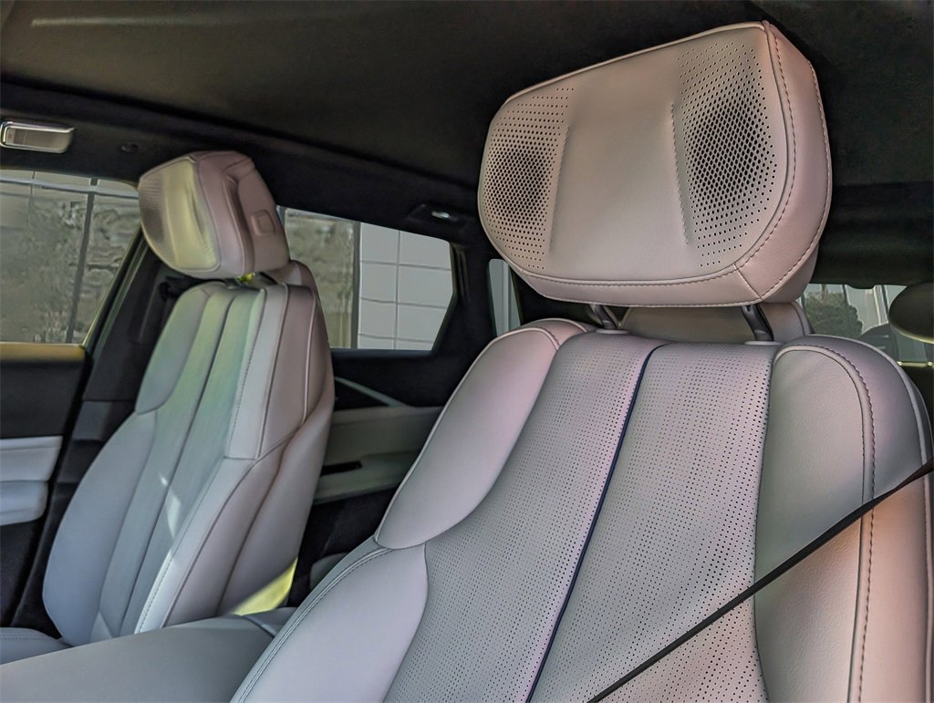 2026 Cadillac Lyriq Luxury photo 10