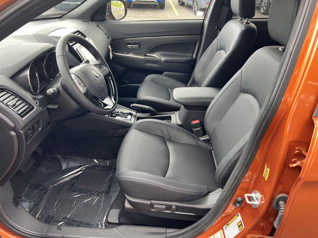 2024 Mitsubishi Outlander Sport SEL photo 4