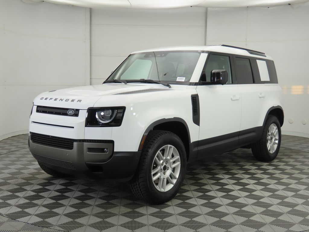 2026 Land Rover Defender S's photo