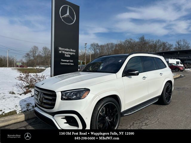 2026 Mercedes-Benz GLS Base's photo