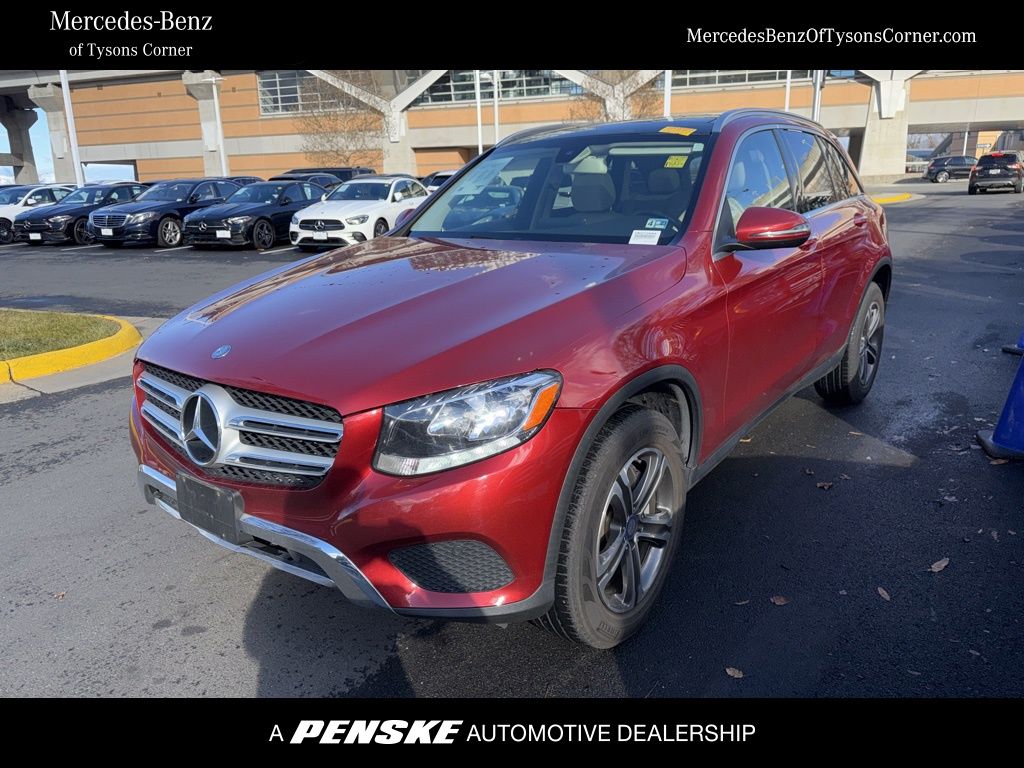 2017 Mercedes-Benz GLC GLC300's photo