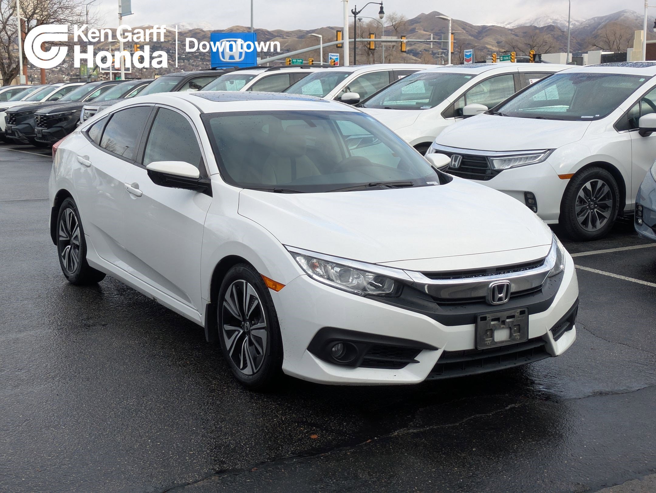 2017 Honda Civic EX-T's photo
