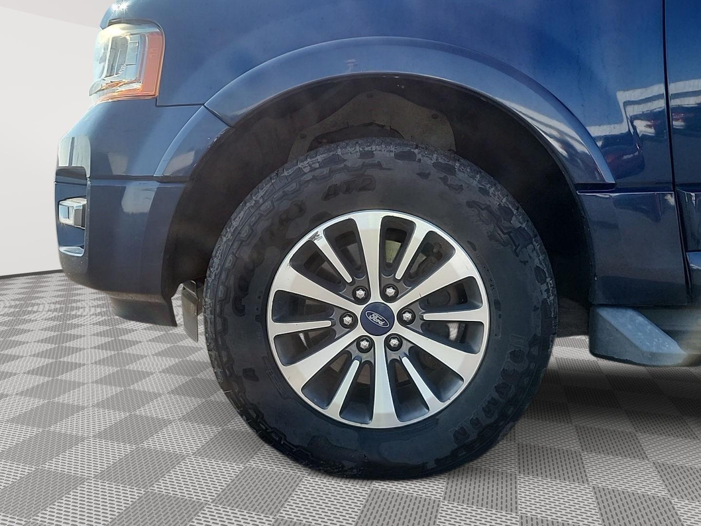 2016 Ford Expedition EL King Ranch photo 8