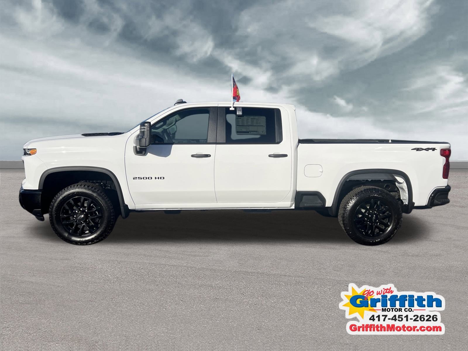 2026 Chevrolet Silverado 2500HD Custom photo 2
