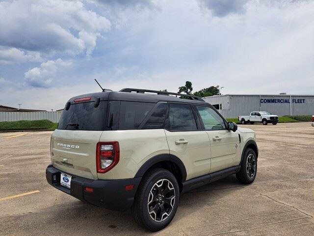 2025 Ford Bronco Sport Outer Banks photo 3