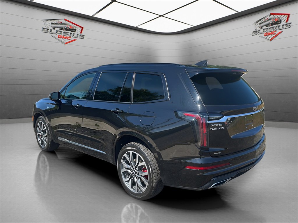 2023 Cadillac XT6 Sport photo 3